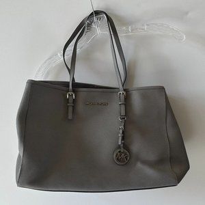 Grey Micheal Kors Purse